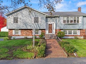 55 West Park Drive, Wakefield MA 01880