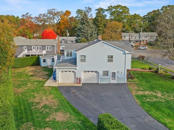 55 West Park Drive, Wakefield MA 01880
