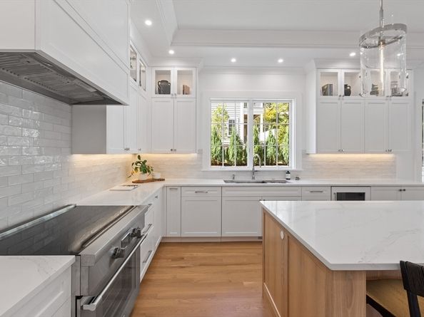 32 Edgewood Road 1, Lexington MA 02420