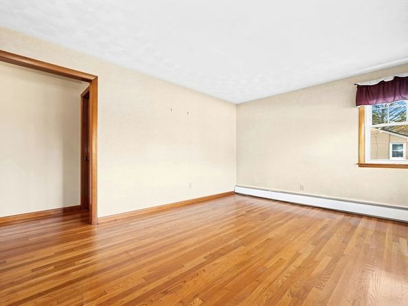 10 Leslie Lane, Millbury MA 01527
