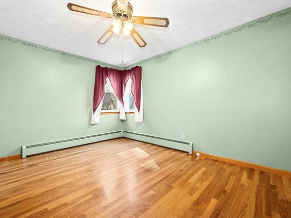 10 Leslie Lane, Millbury MA 01527