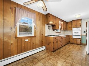 10 Leslie Lane, Millbury MA 01527