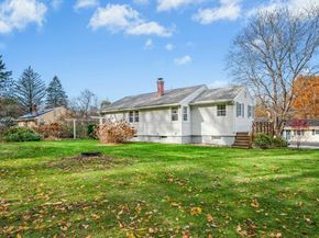 10 Leslie Lane, Millbury MA 01527