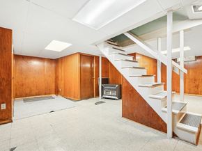 10 Leslie Lane, Millbury MA 01527