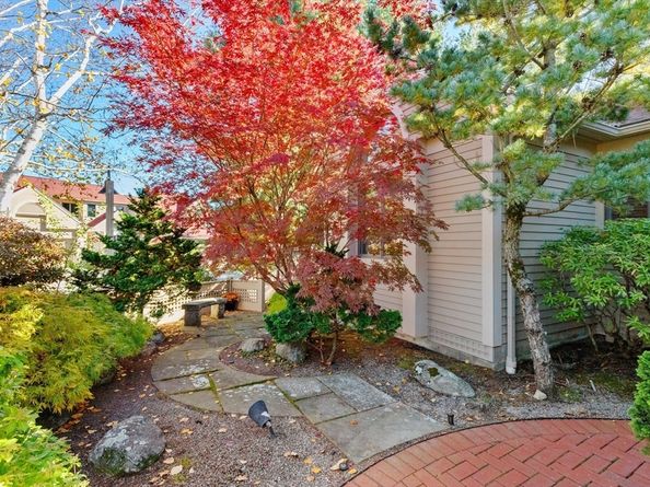 7 Wainwright Rd 118, Winchester MA 01890