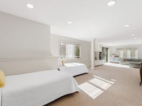 7 Wainwright Rd 118, Winchester MA 01890