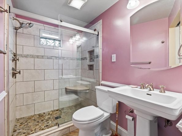 122 Holden St, Holden MA 01520