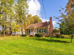 122 Holden St, Holden MA 01520