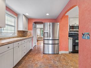 122 Holden St, Holden MA 01520