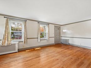 122 Holden St, Holden MA 01520