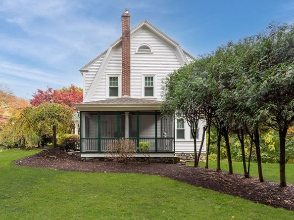 424 Great Rd, Stow MA 01775