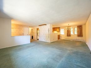 17 Plymouth Rd, Peabody MA 01960