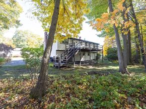 17 Plymouth Rd, Peabody MA 01960