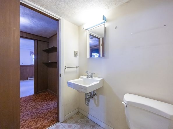 17 Plymouth Rd, Peabody MA 01960