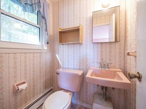 17 Plymouth Rd, Peabody MA 01960