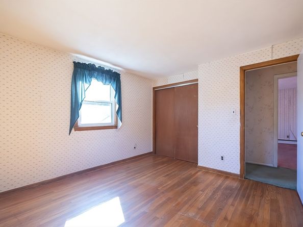 17 Plymouth Rd, Peabody MA 01960