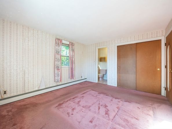 17 Plymouth Rd, Peabody MA 01960