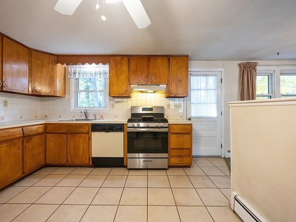 17 Plymouth Rd, Peabody MA 01960