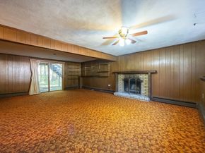 17 Plymouth Rd, Peabody MA 01960