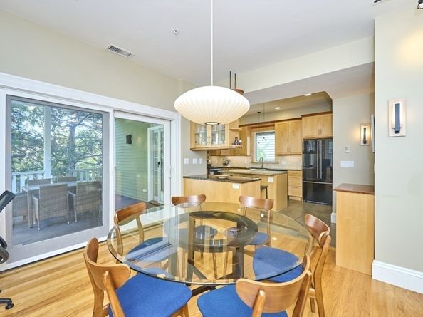 594 Putnam Avenue 2, Cambridge MA 02139