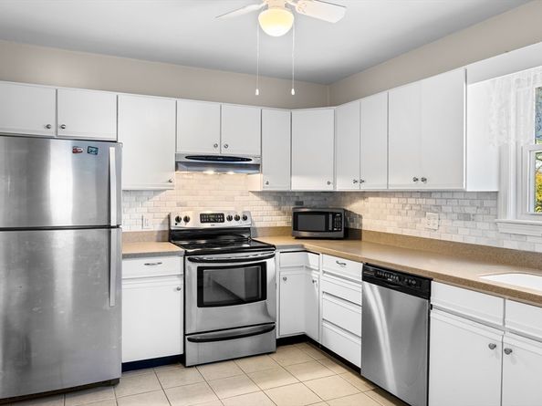32 Barker Rd 3, Scituate MA 02066