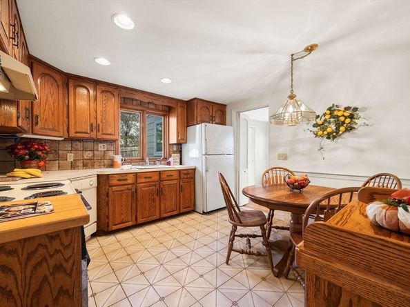 20 Lansdowne Road, Arlington MA 02474