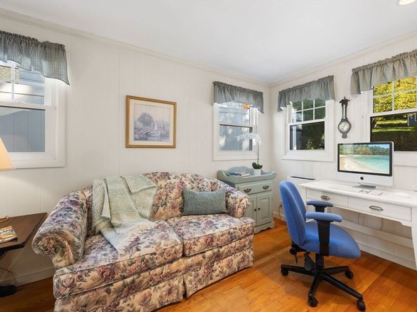 20 Lansdowne Road, Arlington MA 02474