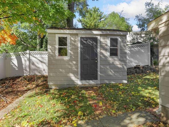20 Lansdowne Road, Arlington MA 02474