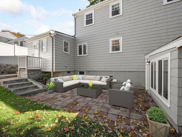 20 Lansdowne Road, Arlington MA 02474
