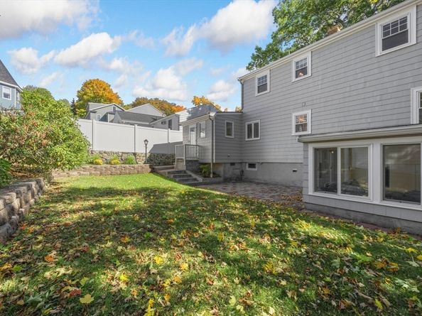 20 Lansdowne Road, Arlington MA 02474