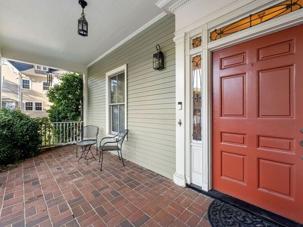 262 Lafayette St 2, Salem MA 01970