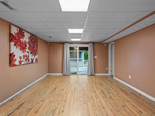 385 Sutton St 385, North Andover MA 01845