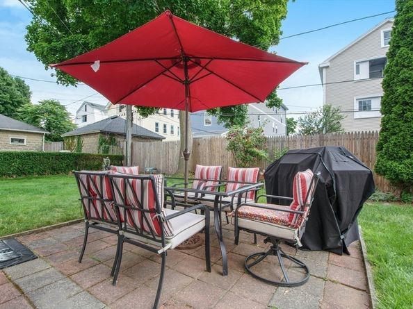 78 Harlem St, Worcester MA 01610