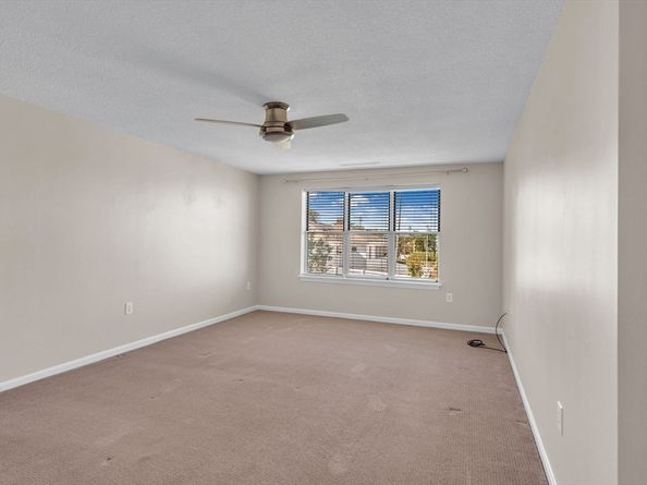 20 Rockland House Rd 203, Hull MA 02045