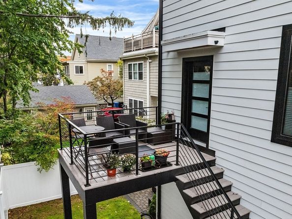 25 Tolman St 2, Waltham MA 02453