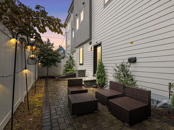 25 Tolman St 2, Waltham MA 02453