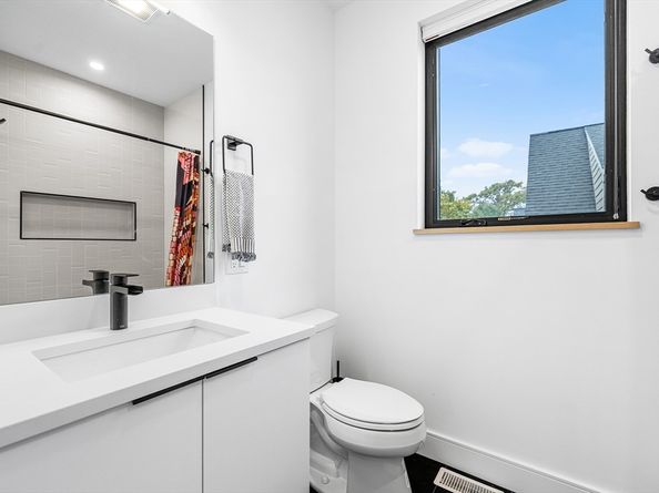 25 Tolman St 2, Waltham MA 02453