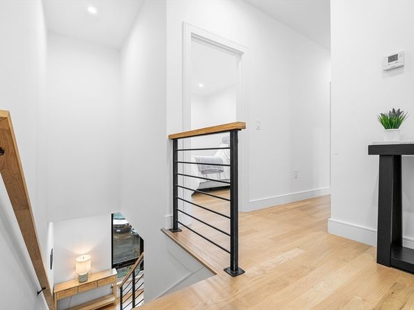 25 Tolman St 2, Waltham MA 02453