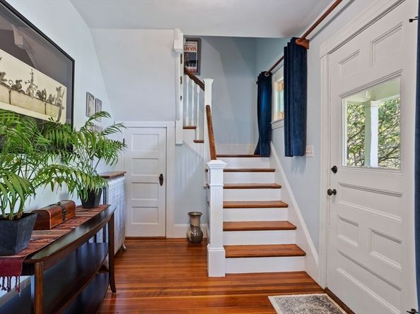 18 Hill St, Lexington MA 02421