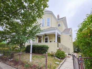 15 Newburg Street