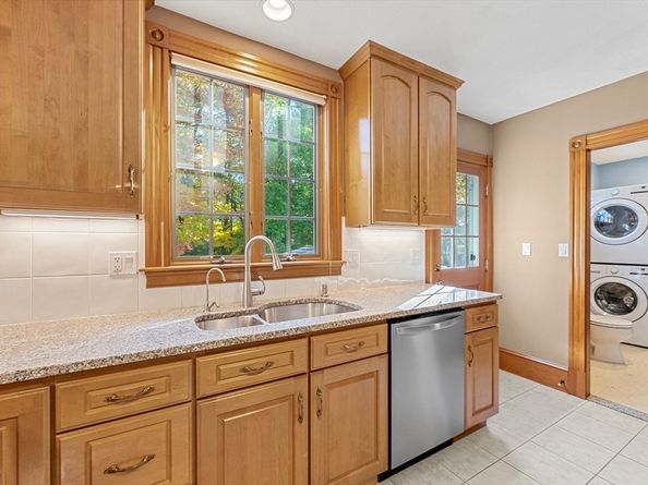 3 Laurel Street, Woburn MA 01801