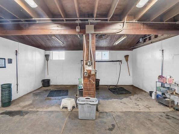 84 Powers Rd, Westford MA 01886