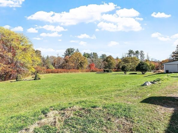 84 Powers Rd, Westford MA 01886