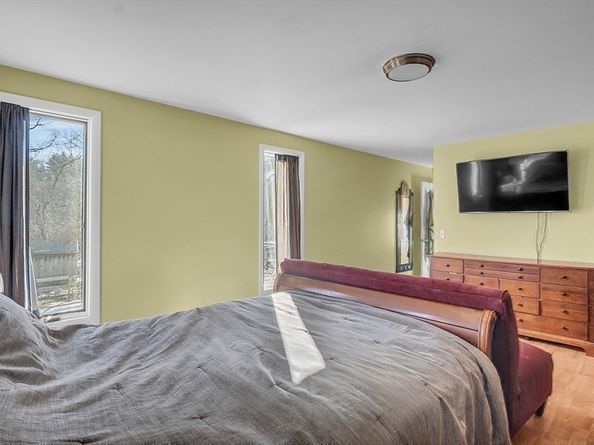 84 Powers Rd, Westford MA 01886