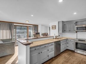 84 Powers Rd, Westford MA 01886