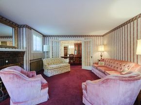 587 Common St, Walpole MA 02081