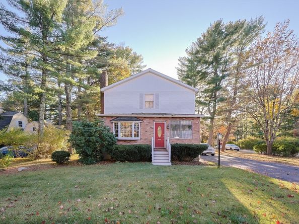 587 Common St, Walpole MA 02081