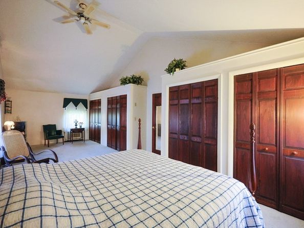 587 Common St, Walpole MA 02081