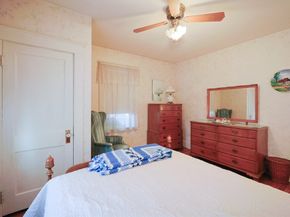 587 Common St, Walpole MA 02081