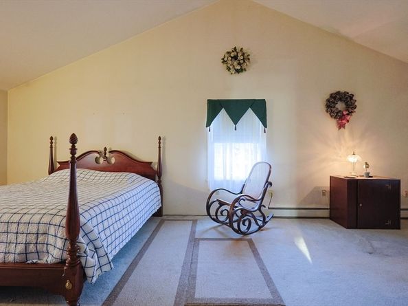 587 Common St, Walpole MA 02081